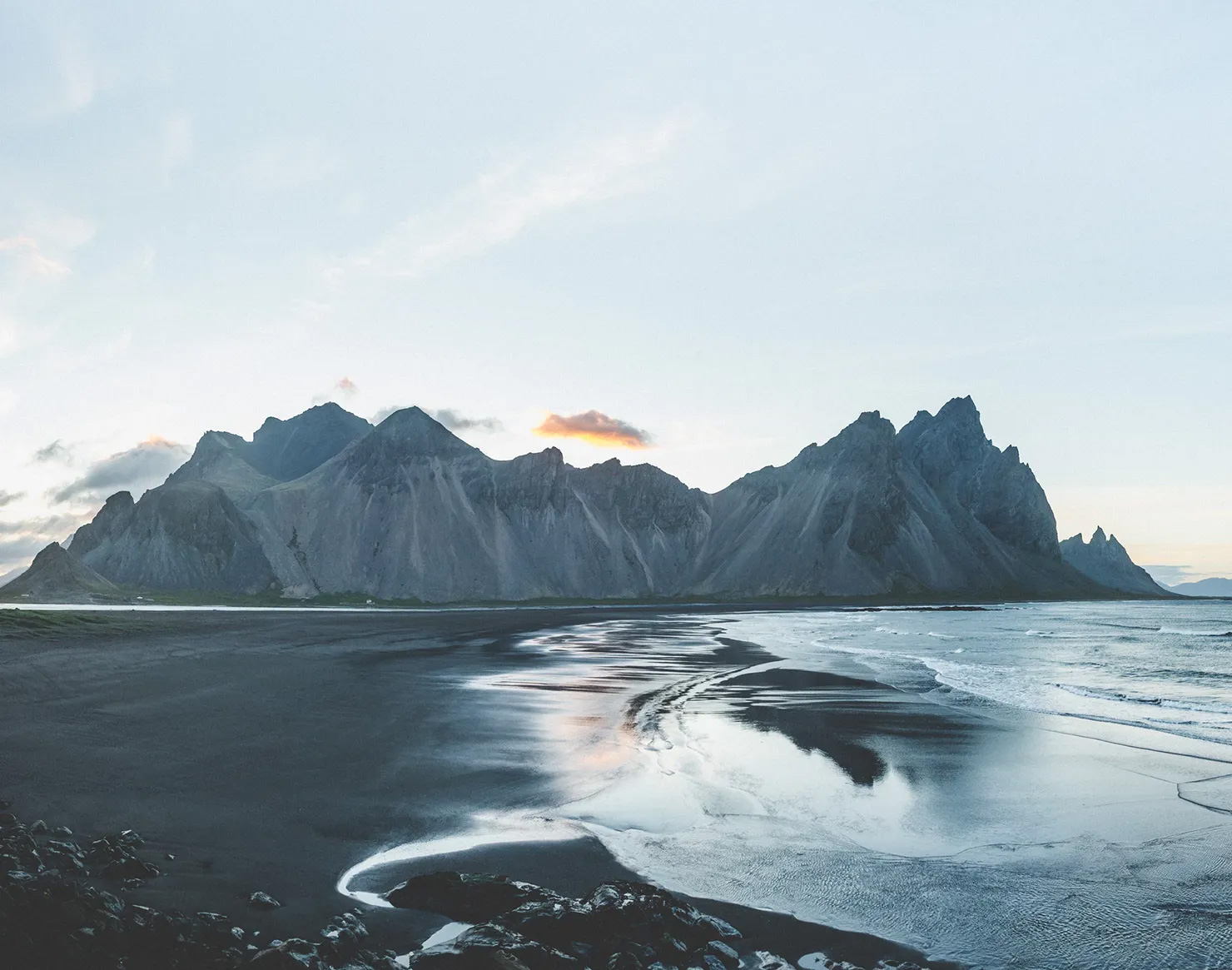 Iceland landscape photo showing mountains on the beach